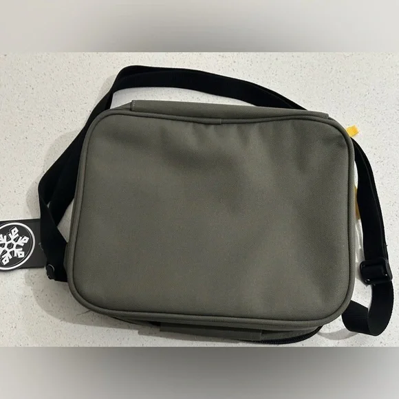 ✨NWT✨ Roots: Lunch Bag - Picture 2 of 9